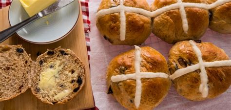 Hot Cross Buns Recipe For Easter With A Spicy Southeast Asian Twist