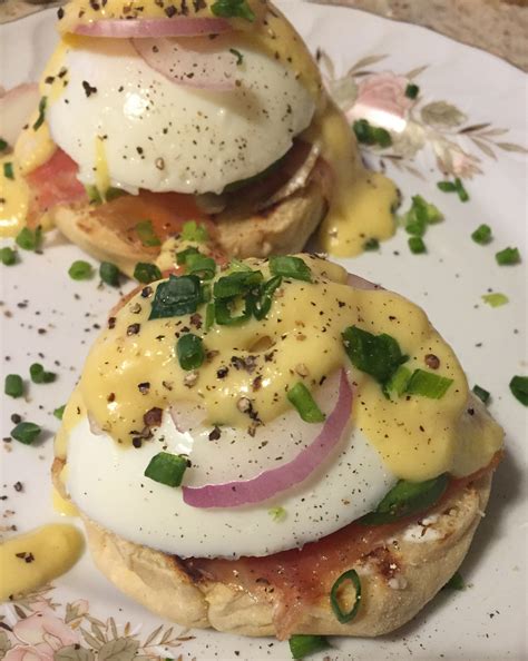 Egg Benedict Benedikt Yumurtası Poşe Yumurta Bayrak Yemekleri