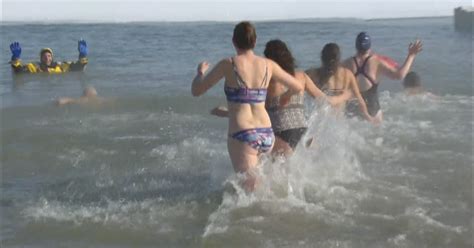 Colorado Law Enforcement Officers Take Brave Dip For Good Cause CBS