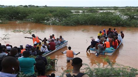 Kenya 45 People Killed Dozens Missing As Flash Floods Sweep Away