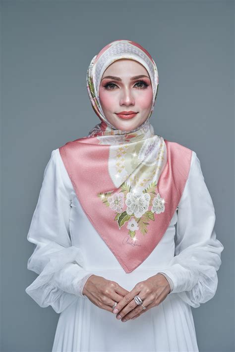 Ariani Online | Ariani Galeri | Ariani RTW | Ariani Luxe | Online Shawl
