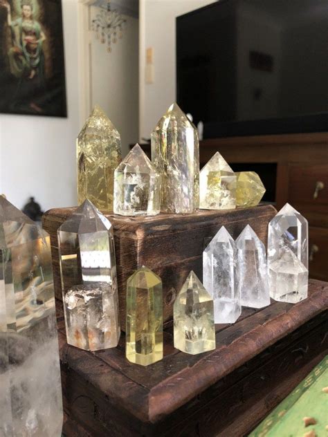 49 Crystals Decorating That You Need For Your Apartment Possible Decor Healing Crystals