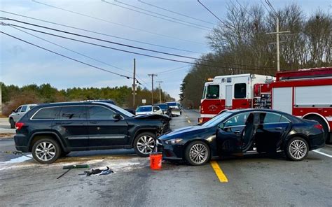 Early Morning Crash In Lakeville Sends One To The Hospital New