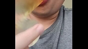 Chupando Un Buen Dildo XNXX