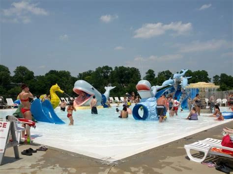 Water Parks In Indiana Best Water Rides And Attractions