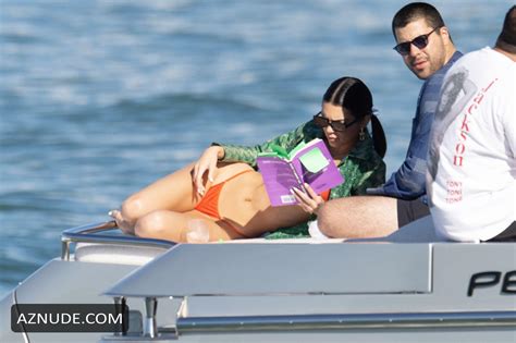 Kendall Jenner Sexy Seen In A Orange Bikini During Boat Day In Miami AZNude