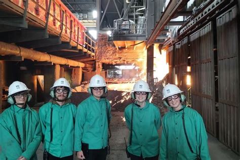 Los Estudiantes De La Universidad De Utah Visitan Mcwane Ductile