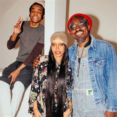 André 3000 & Erykah Badu Reunite For Music Performance, Pose In Rare ...