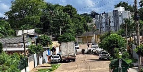 Moradores Aguardam H Dois Anos Por Obra De Canaliza O