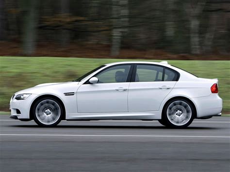 BMW E90 - технические характеристики, фото, видео тест-драйва БМВ Е90