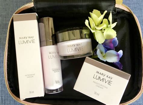 Lustrous Skin by Lumivie - The Busy Queen P