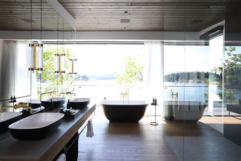 Differences, quality and cost of Bi-fold/Folding and Multi Slide Doors