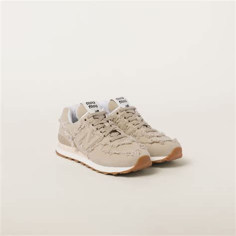 ᐈ Джинсовые кроссовки New Balance 574 x Миу Миу, бежевые купити в Києві ...