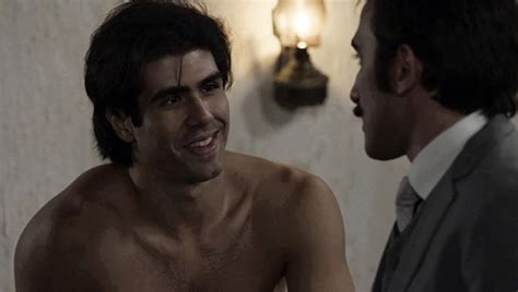 Quarta Feira 09 40 Globo Exibe Primeiro Beijo Gay Em Novela Das 18h Clique Na Foto Abaixo E