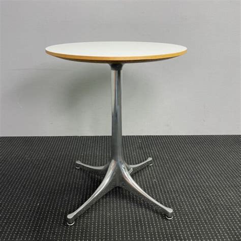 Herman Miller Nelson Pedestal Table - SOLD - Canterbury Used Office Furniture