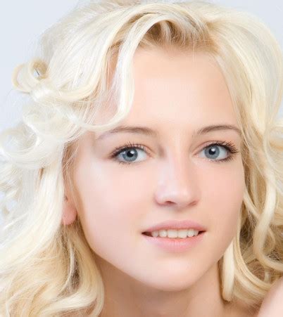 Alysha A Opens Her Vagina Porn Pic