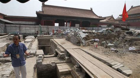 Chinese Archaeologists May Have Solved the Mystery of the Lost Palace ...