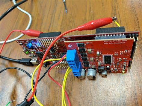 CCS LAUNCHXL F28069M Interfacing With BoostXL DRV8301 Using Motorware