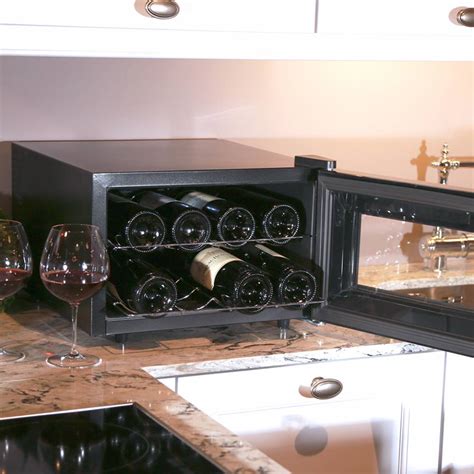 Винный шкаф Cellar Private CP008F купить в Москве - Wineref
