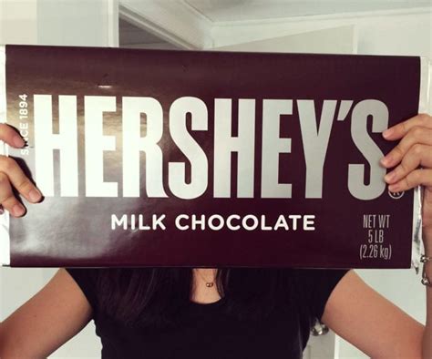 Worlds Largest Hersheys Bar