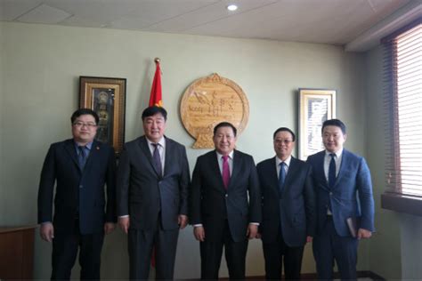 Ambassador Xing Haiming Meets Head Of Central Bank