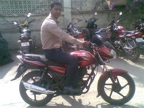 Yamaha bike in india,xenitis rock,Fastest sports bike,Bajaj discover 100cc review