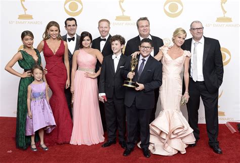 modern family cast   years  weekly