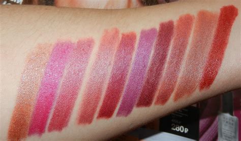 Блог Доброго Мурсика :): AVON помада Матовое превосходство Металлик свотчи
