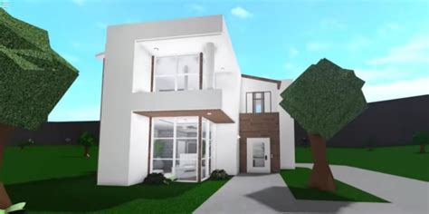 Two Story Modern Family House Bloxburg