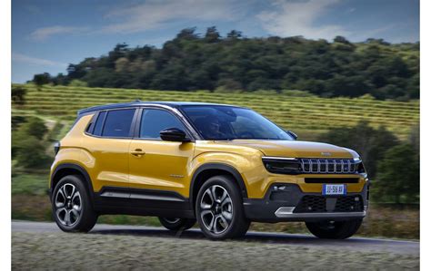 La Toute Nouvelle Jeep Avenger D Voil E Paris Le Tout Premier Suv