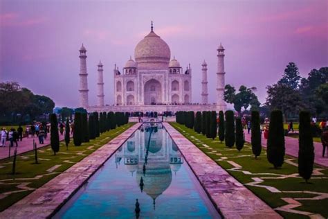 The Changing Colors Of The Taj Mahal A Visual Journey