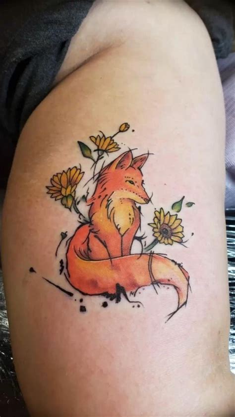 Fox Tattoo | Fox tattoo design, Fox tattoo, Small fox tattoo