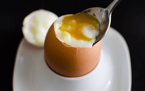 Perfect 3-Minute Eggs (& Hard Boiled) | k8meeder | Copy Me That