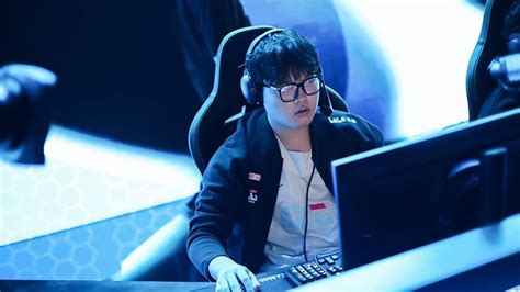 Lol：blg新赛季阵容出炉，bin、yagao、elk三c集结完毕！选手常规赛xun