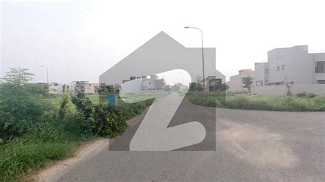 Marla Corner Plot For Sale At Super Hot Location Near To Park Dha