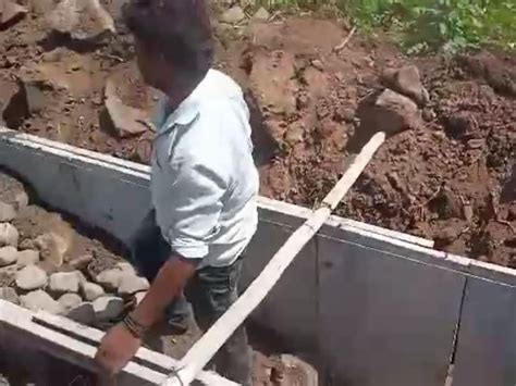 Poor Construction Happening In Gram Panchayat Hirakrai ग्राम पंचायत हिरकराय में हो रहा घटिया