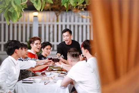 10 hot boy Người ấy là ai nắm tay kê đầu cực tình cảm trong tập đặc biệt