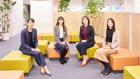 活躍する女性の声～女性社員座談会～ 働く環境とキャリア 採用情報 京王電鉄株式会社