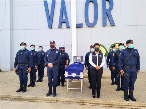 Rinden Homenaje A Policía Abatido En Soyaltepec Oaxaca Nvi Noticias