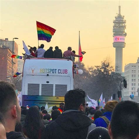 Cómo estuvo la marcha del Orgullo Gay en Santiago Viste la Calle