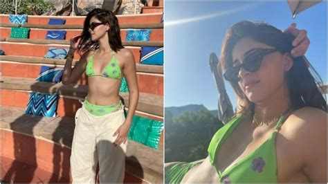 Ananya Pandays Drool Worthy Bikini Photos Break The Internet Suhana