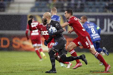 Les Compos De La Gantoise Standard Sont Connues Ngoy Titulaire Tout