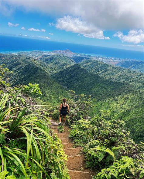 Island Hopping in Hawaii: Travel Tips and Insights 2025 - WhyThisPlace.com