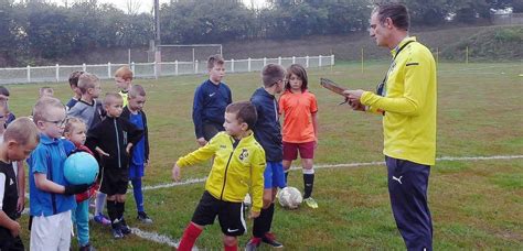 Saint Jean Des Baisants Un Stage Et Un Match En N3 Pour Les Jeunes