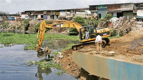 Bmc To Begin Desilting From April Appoints Over Contractors For It