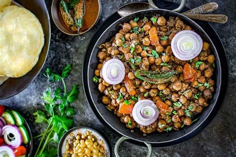 10 Amazing Indian Chickpea Recipes - Piping Pot Curry