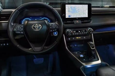 2025 Toyota RAV4 Interior CwrCars