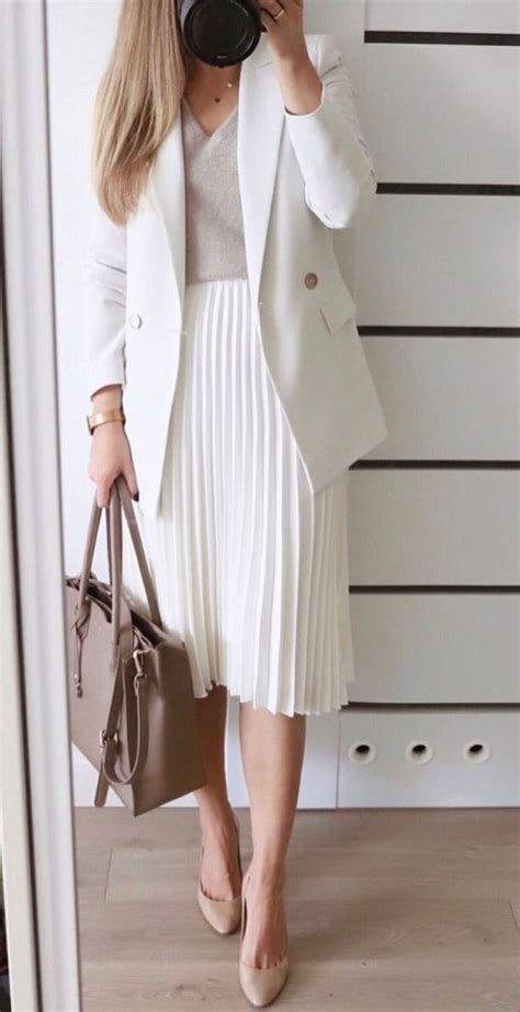 Pin by Tatyana Eremenko on Одежда in 2024 Classy work outfits Chic