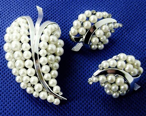 Trifari Brooch And Earrings Collectors Weekly