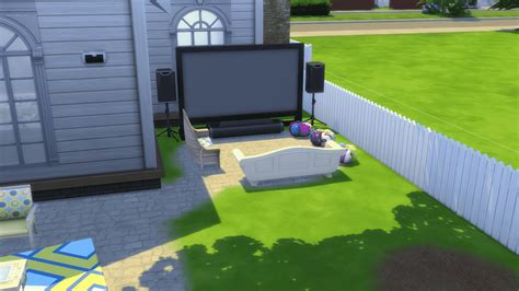 The Sims 4 Backyard Stuff: Decorating Your Backyard